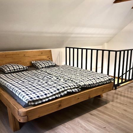 Mezonetovy Apartman S Terasou Na Samote V Lese Vlkava Exterior foto