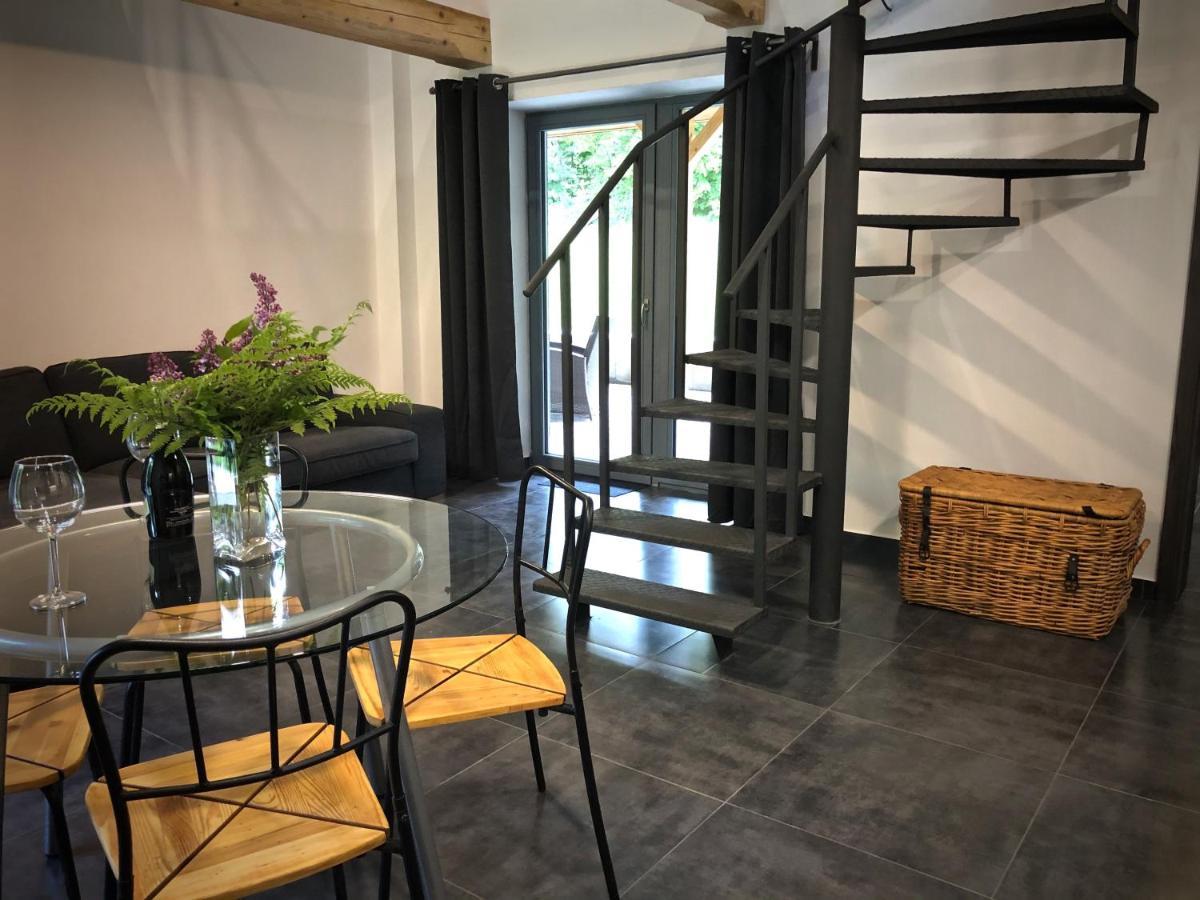 Mezonetovy Apartman S Terasou Na Samote V Lese Vlkava Exterior foto